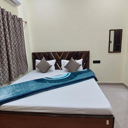 Narayani Paying Guest House Varanasi Esterno foto