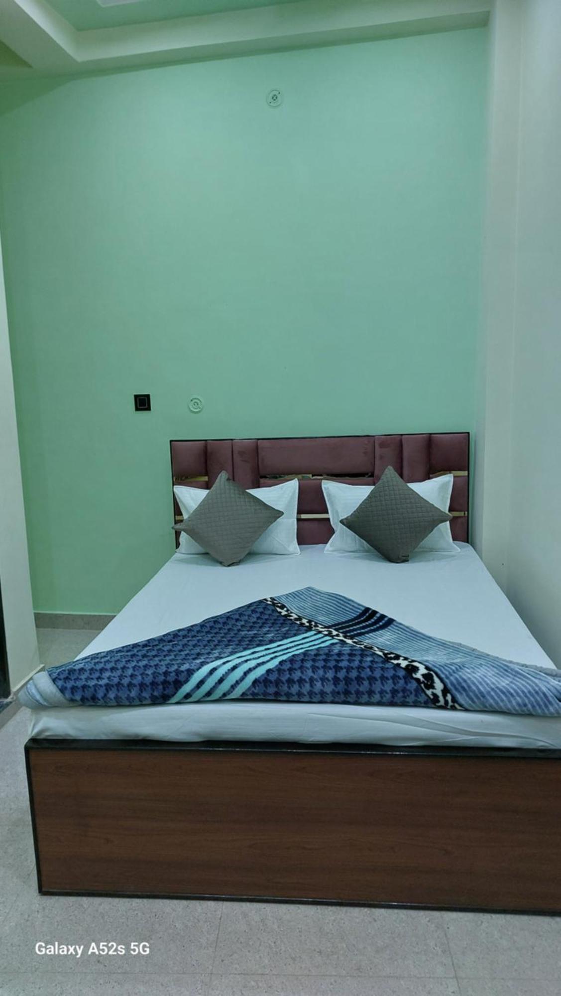 Narayani Paying Guest House Varanasi Esterno foto