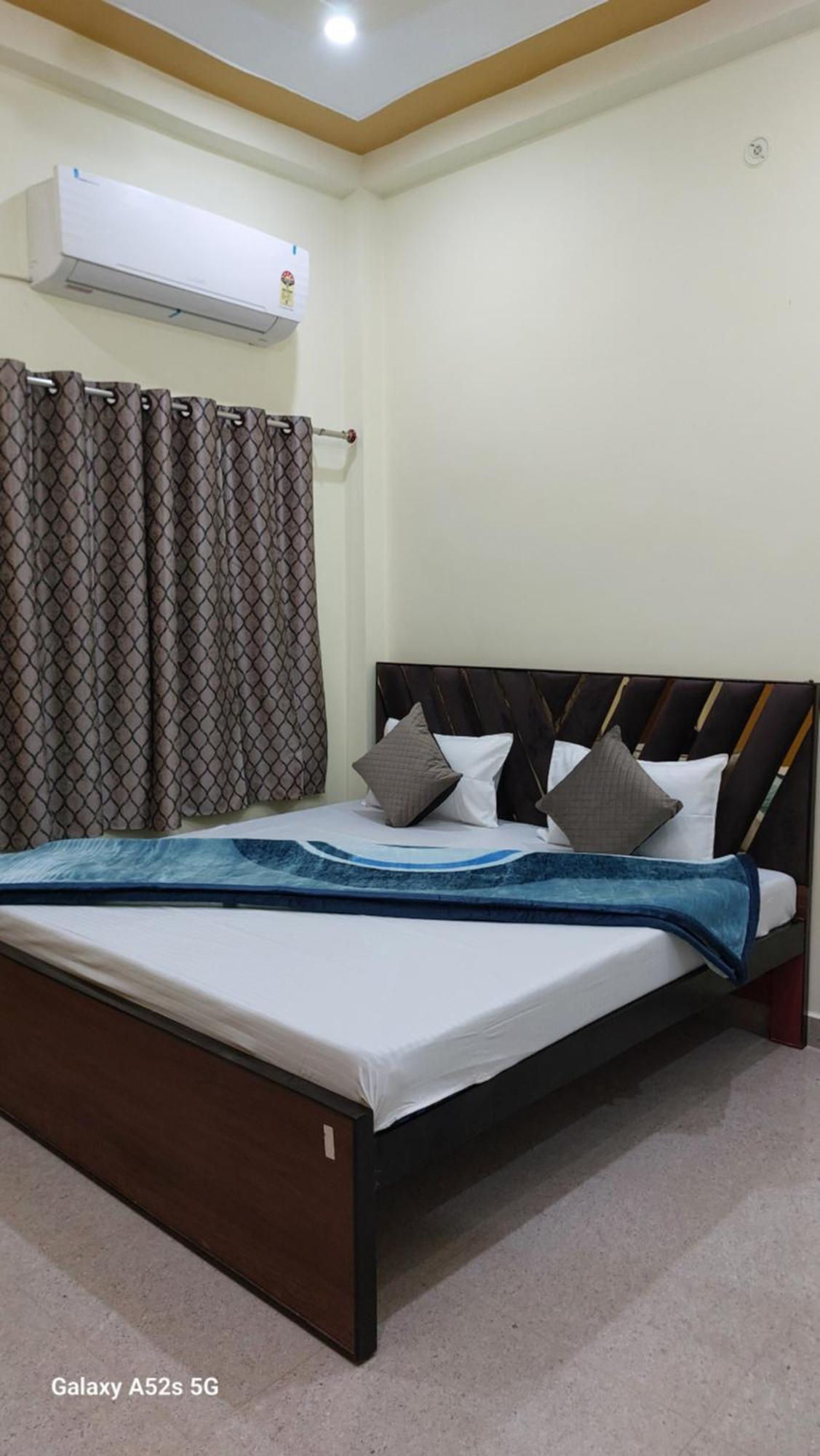 Narayani Paying Guest House Varanasi Esterno foto