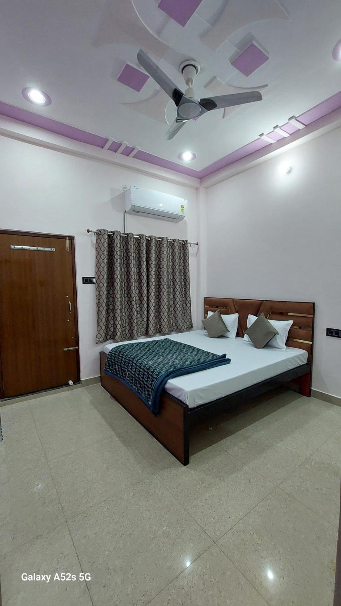 Narayani Paying Guest House Varanasi Esterno foto