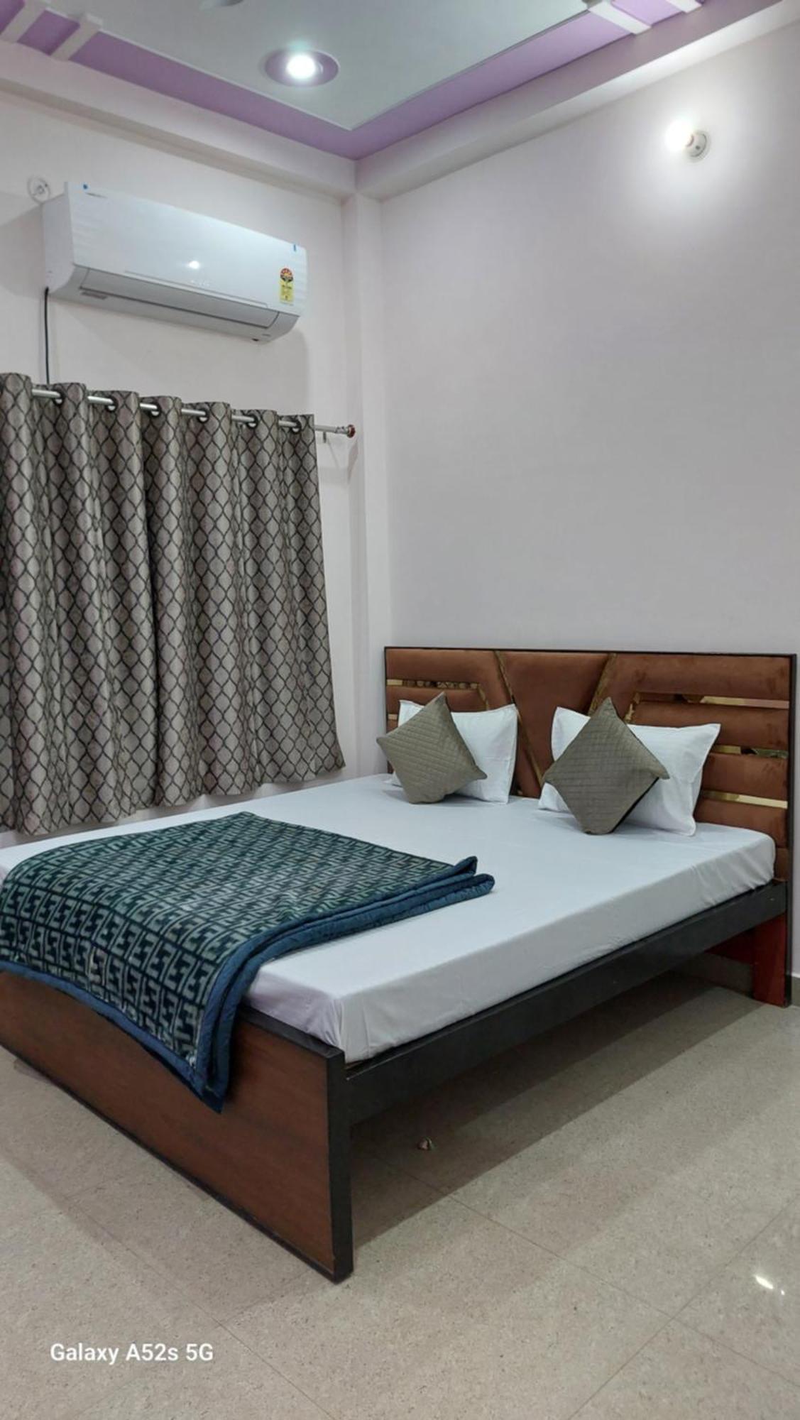 Narayani Paying Guest House Varanasi Esterno foto