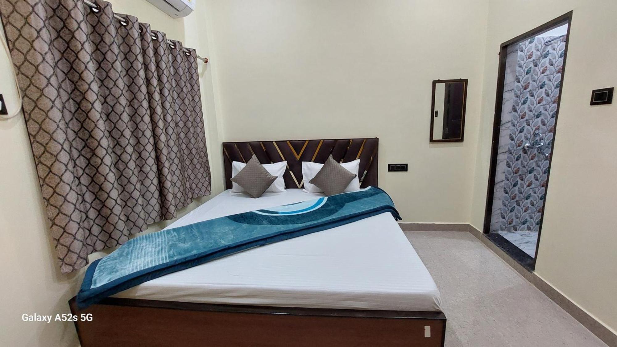 Narayani Paying Guest House Varanasi Esterno foto