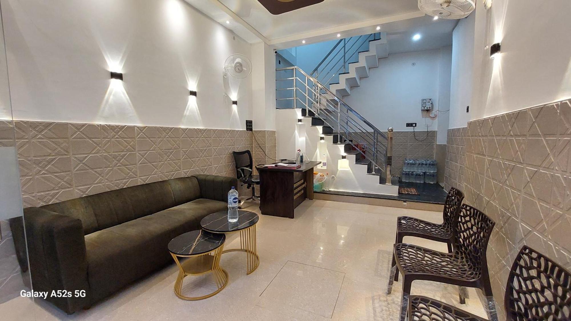 Narayani Paying Guest House Varanasi Esterno foto