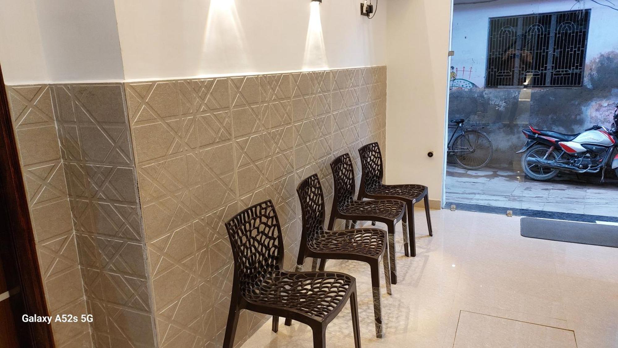 Narayani Paying Guest House Varanasi Esterno foto